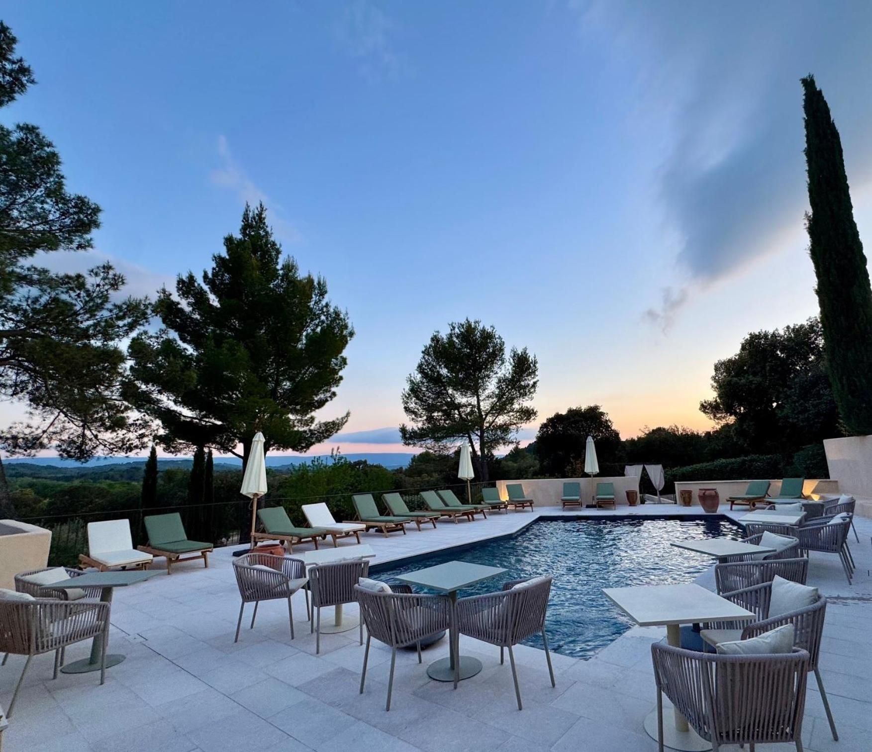 La Cle Des Champs, Boutique & - De Garrigon
