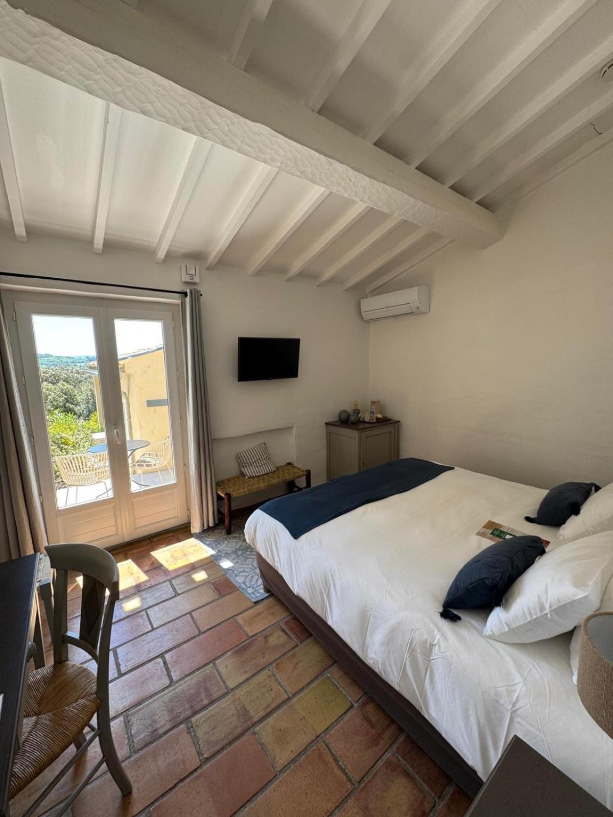 La Cle Des Champs, Boutique & - De Garrigon 3*