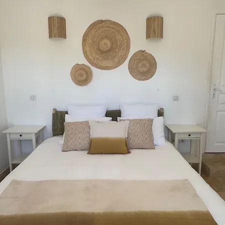 La Cle Des Champs, Boutique Hotel & Spa - Le Mas De Garrigon Roussillon  Exterior photo