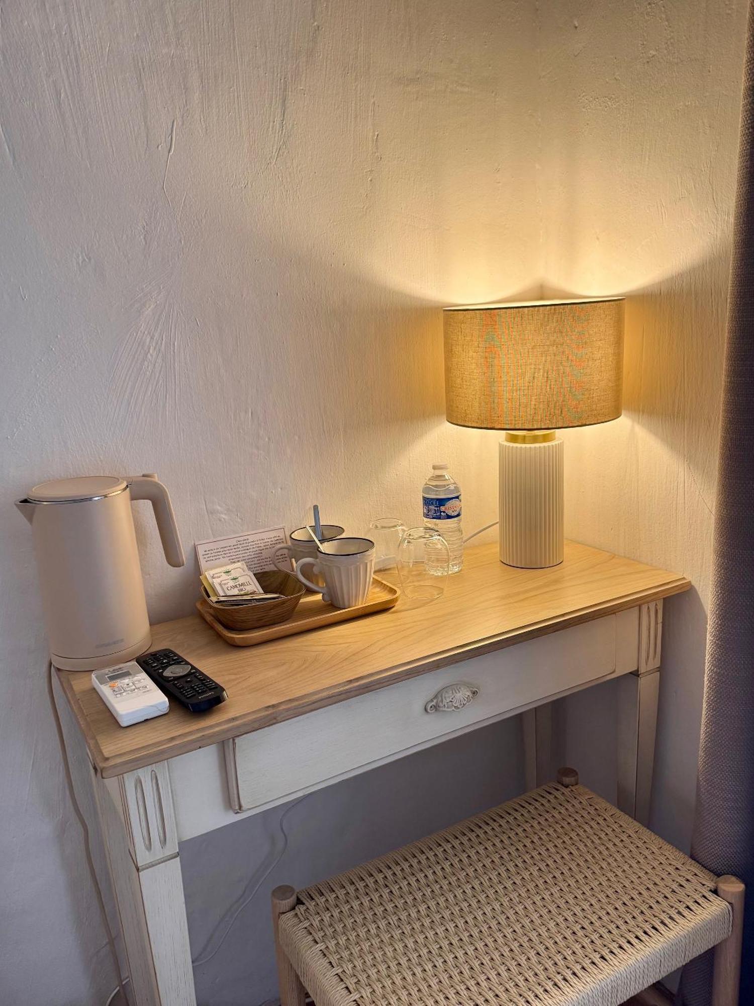 Hotel La Cle Des Champs, Boutique & - De Garrigon 3*